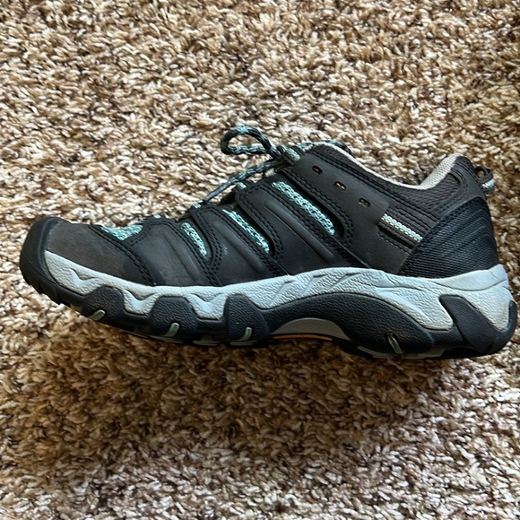 Keen hiking shoes - Picture 2 of 7
